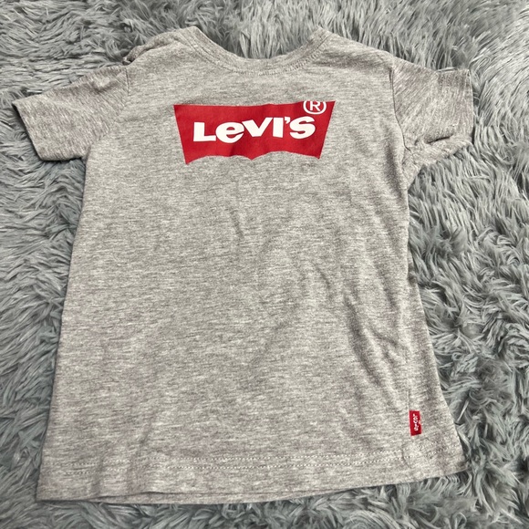 Levi's Gray & Red Short Sleeve Tee! - Picture 6 of 12